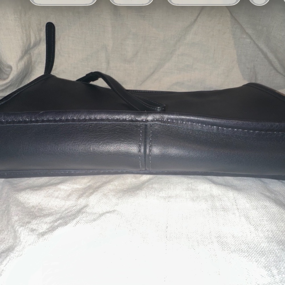Coach Bag - Picture 2 of 7